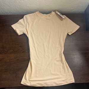 Skims Fits Everybody T- Shirt